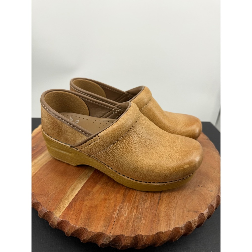 Dansko Professional Clog Women 36 6-6.5 Tan Leather Comfort Work Shoe